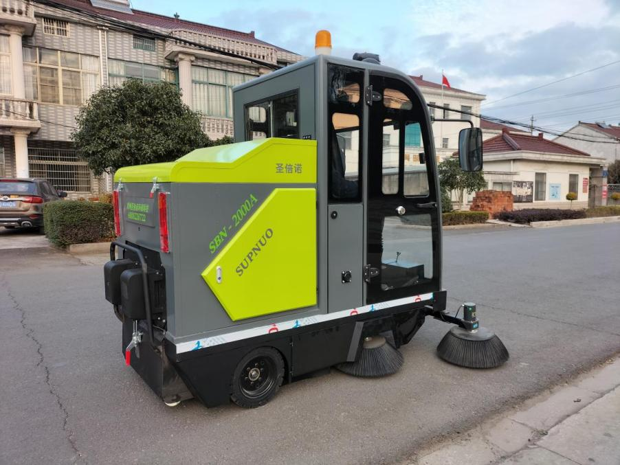 邵阳龙建清扫车_0